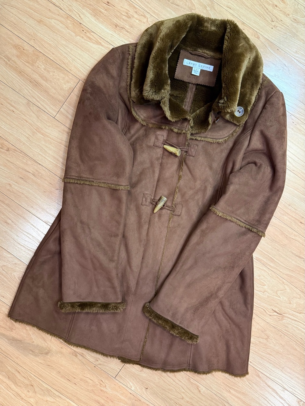 Larry Levine Womens L Brown Faux Suede Shearling Lined Toggle Coat Y2K Boho